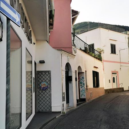 La Casetta Al Porto Ischia Exteriör bild